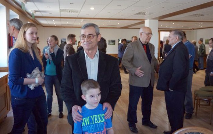 Pillanatok címmel nyílt kiállítás a Népfőiskolán