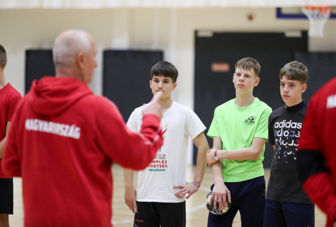 Utánpótlás kézilabda edzőtábor Lakiteleken