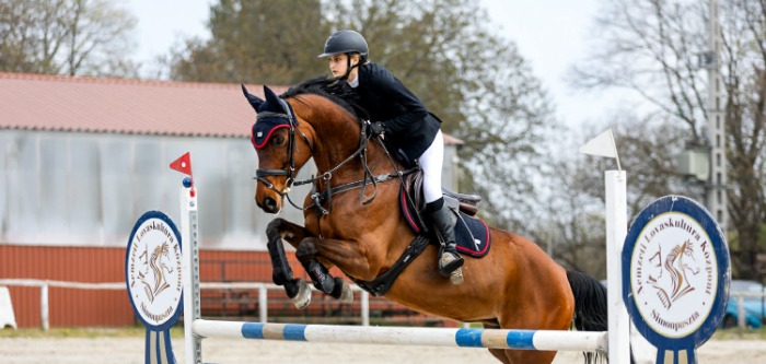 A Vaspatkó Lovarda lovasai sikeresen megkezdték a szabadtéri szezont