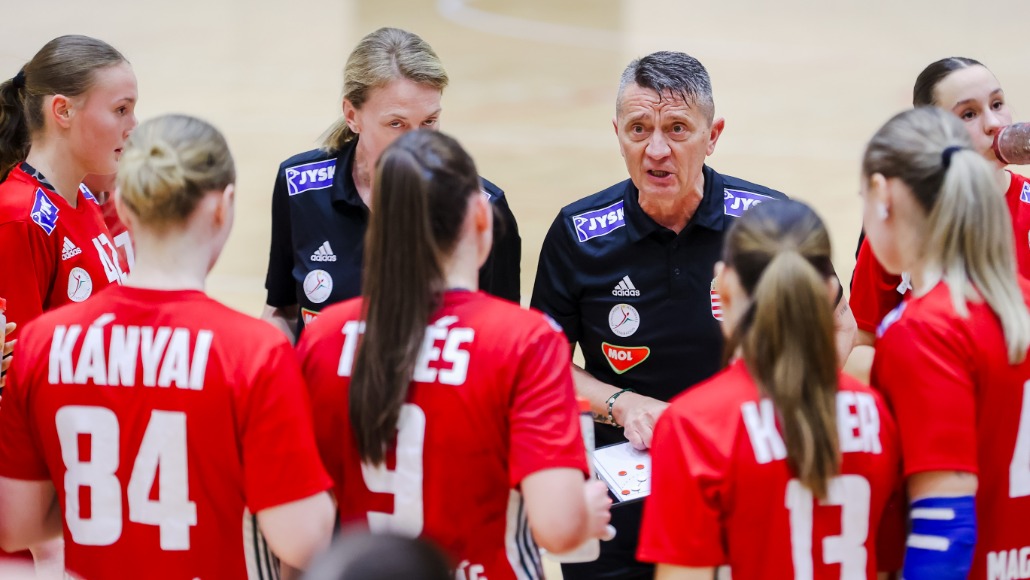 Edzőtáborban a Magyar Női Ifjúsági Kézilabda válogatott